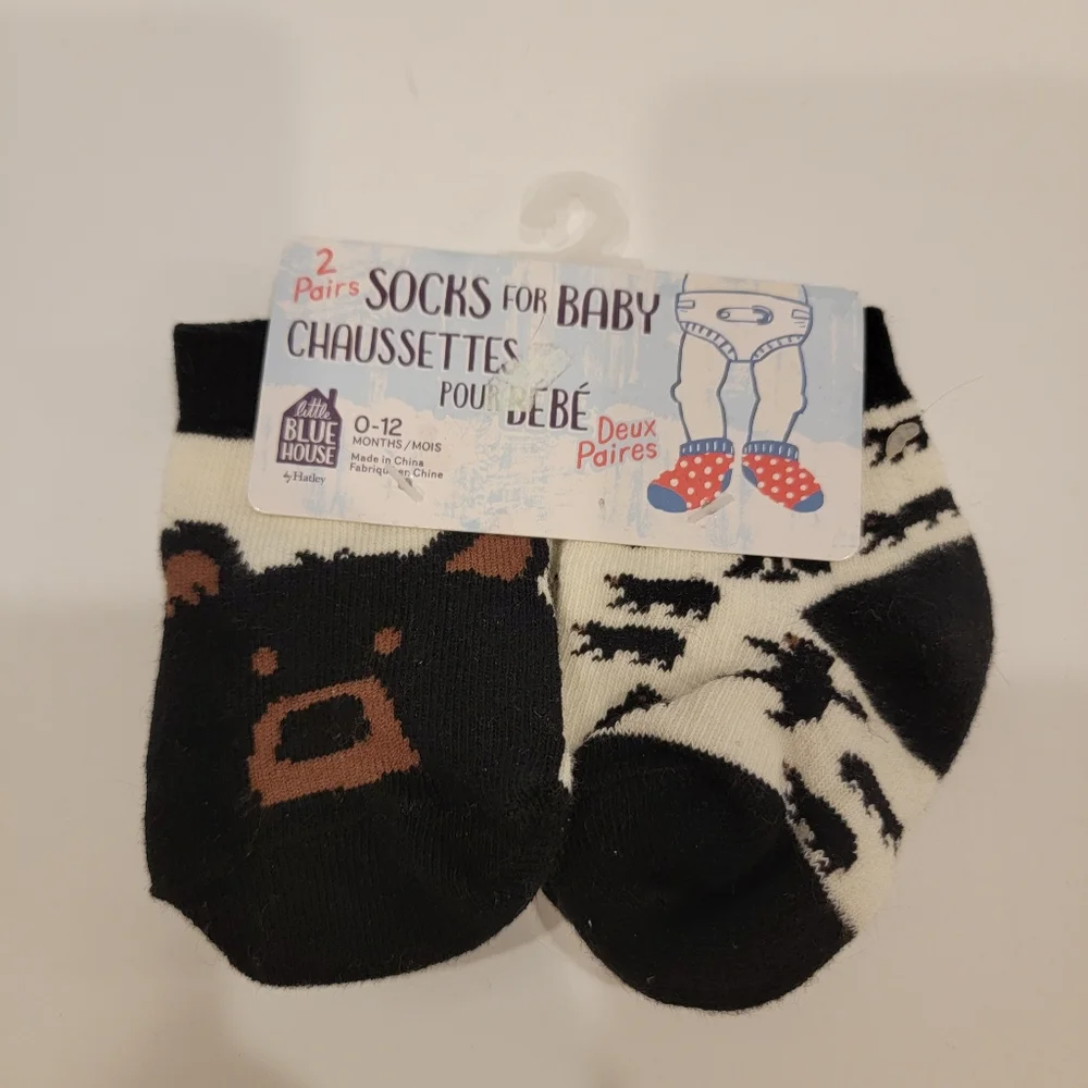 Little blue house bear socks 0-13 months